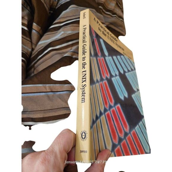 A practical guide to the UNIX system by Mark G. Sobell Benjamin Cummings books i - Picture 4 of 6